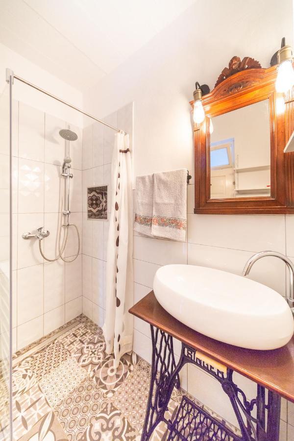 Holiday Home Burba Комижа Экстерьер фото